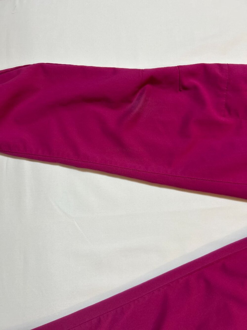 Fabletics On-Call Scrub Jogger Pants; Pink-Fuschia; Drawstring; Size M - Picture 3 of 9